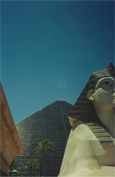 vegas luxor hotel